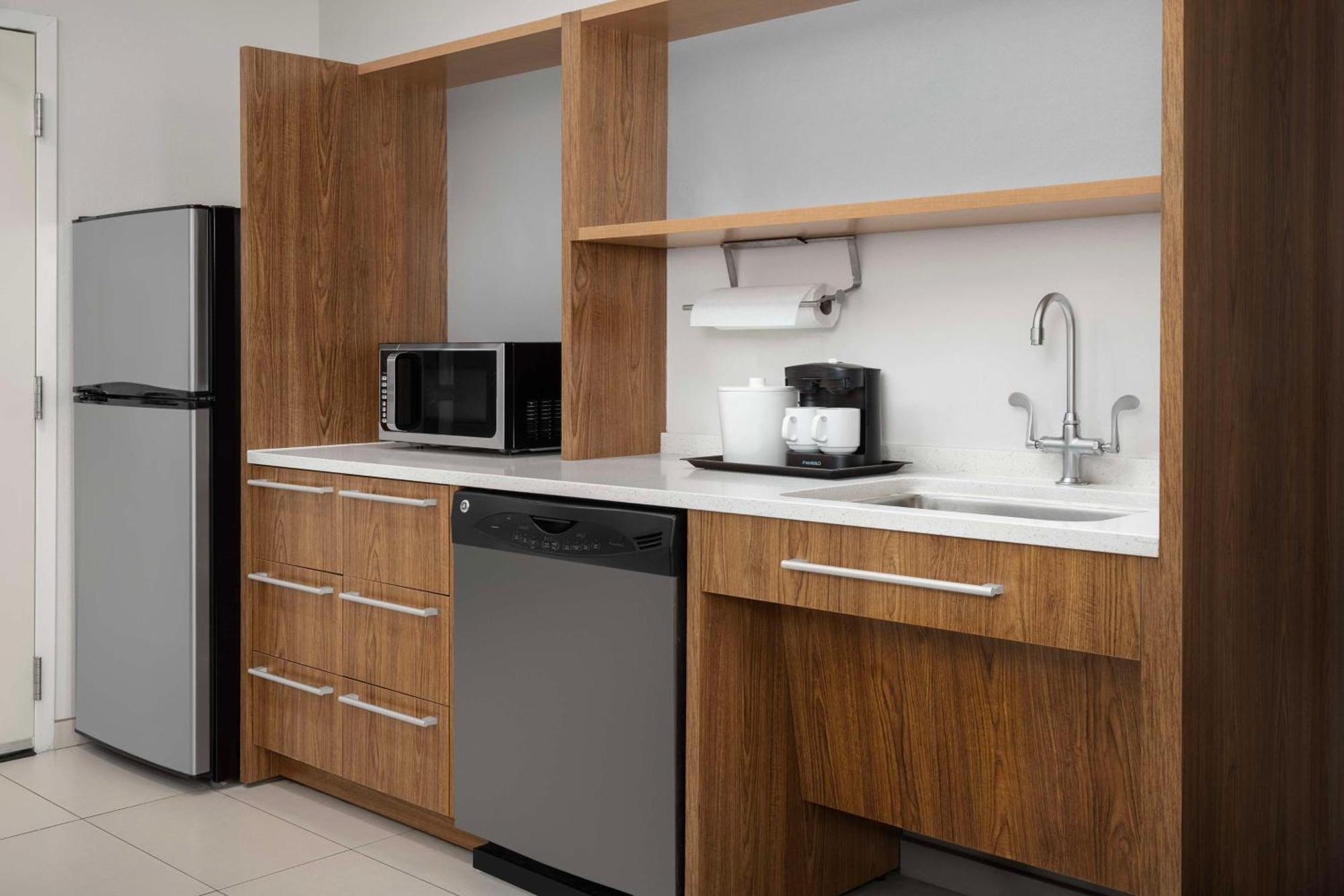Home2 Suites By Hilton Tallahassee State Capitol מראה חיצוני תמונה
