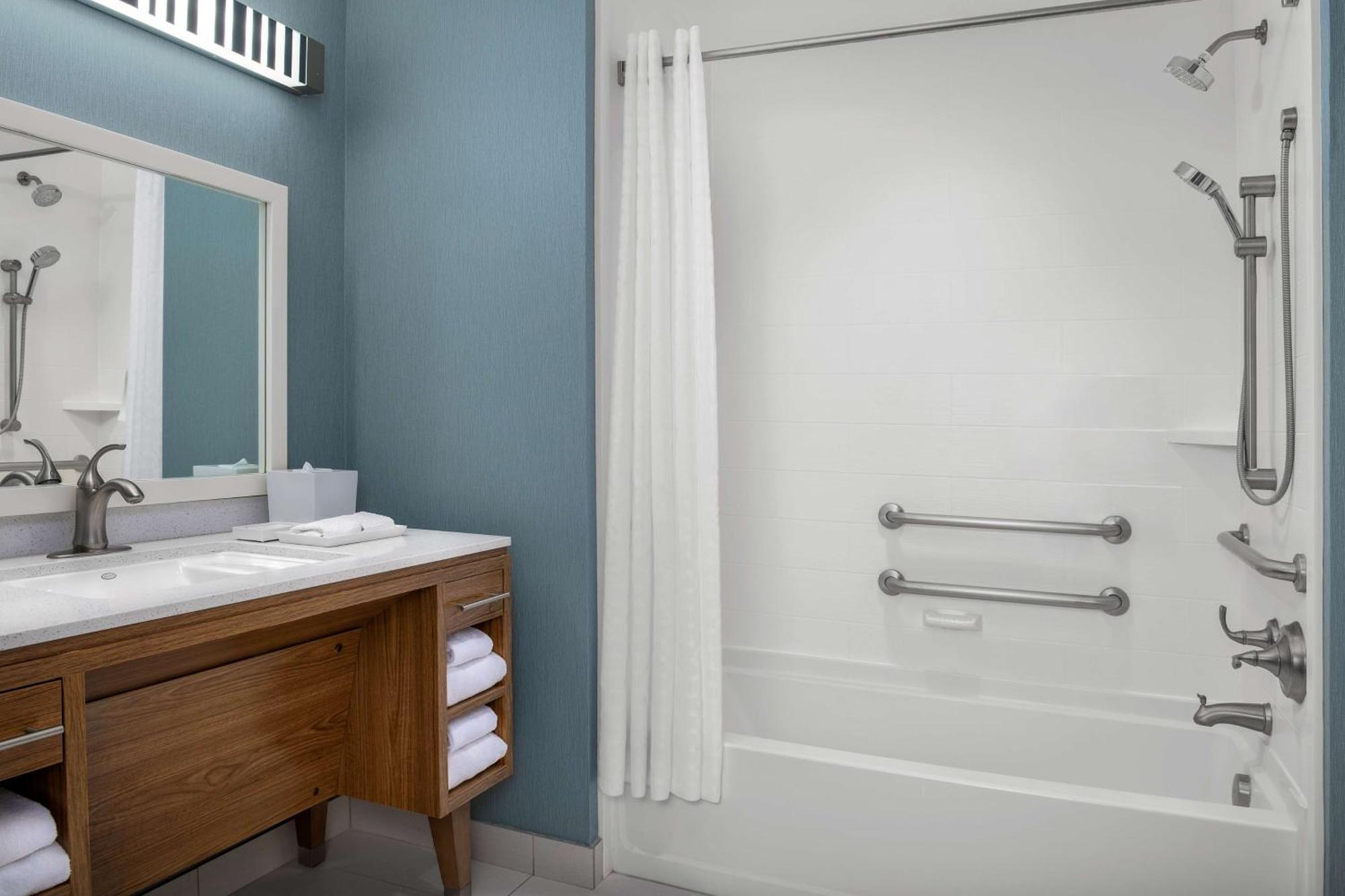Home2 Suites By Hilton Tallahassee State Capitol מראה חיצוני תמונה