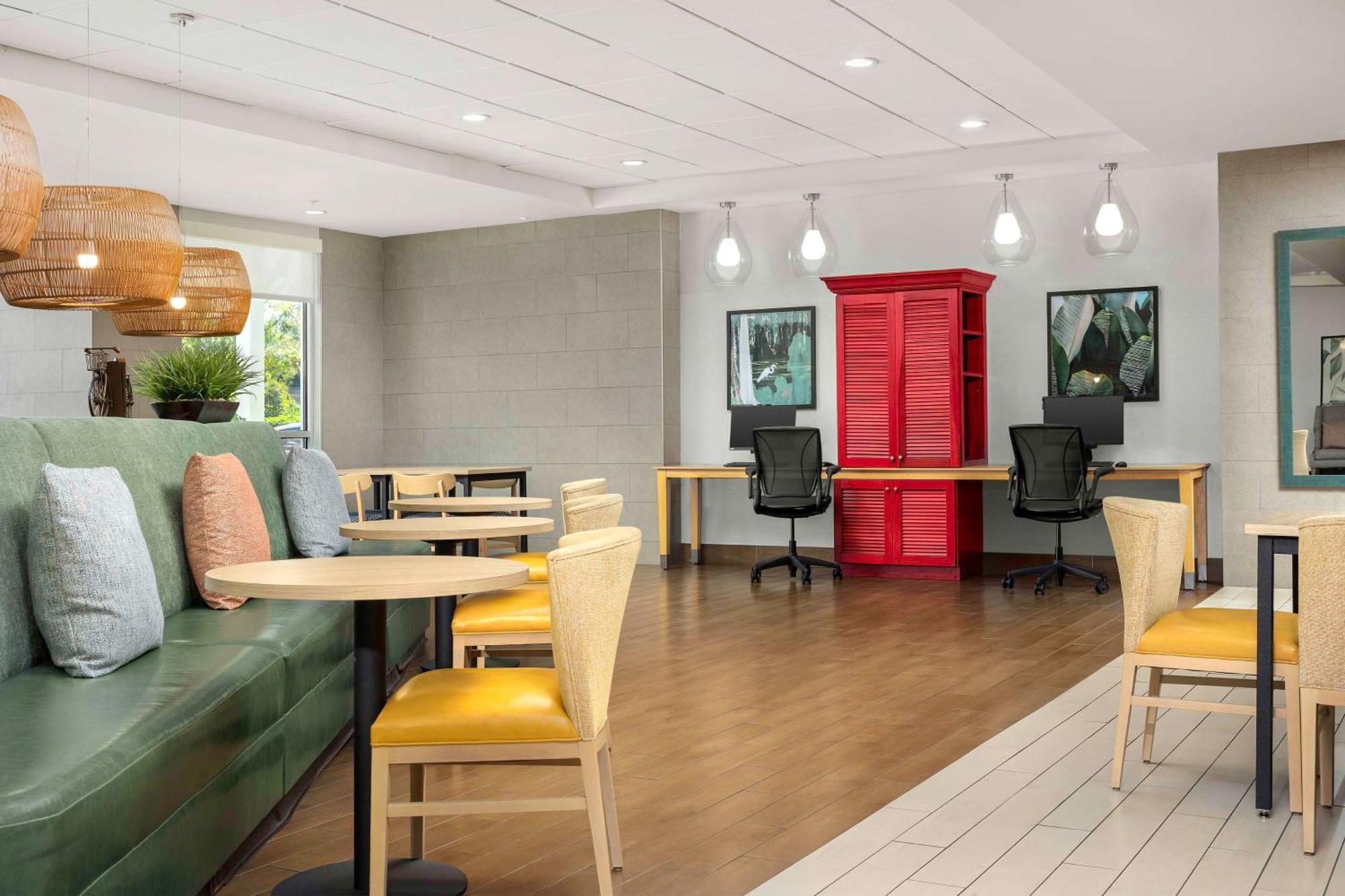 Home2 Suites By Hilton Tallahassee State Capitol מראה חיצוני תמונה