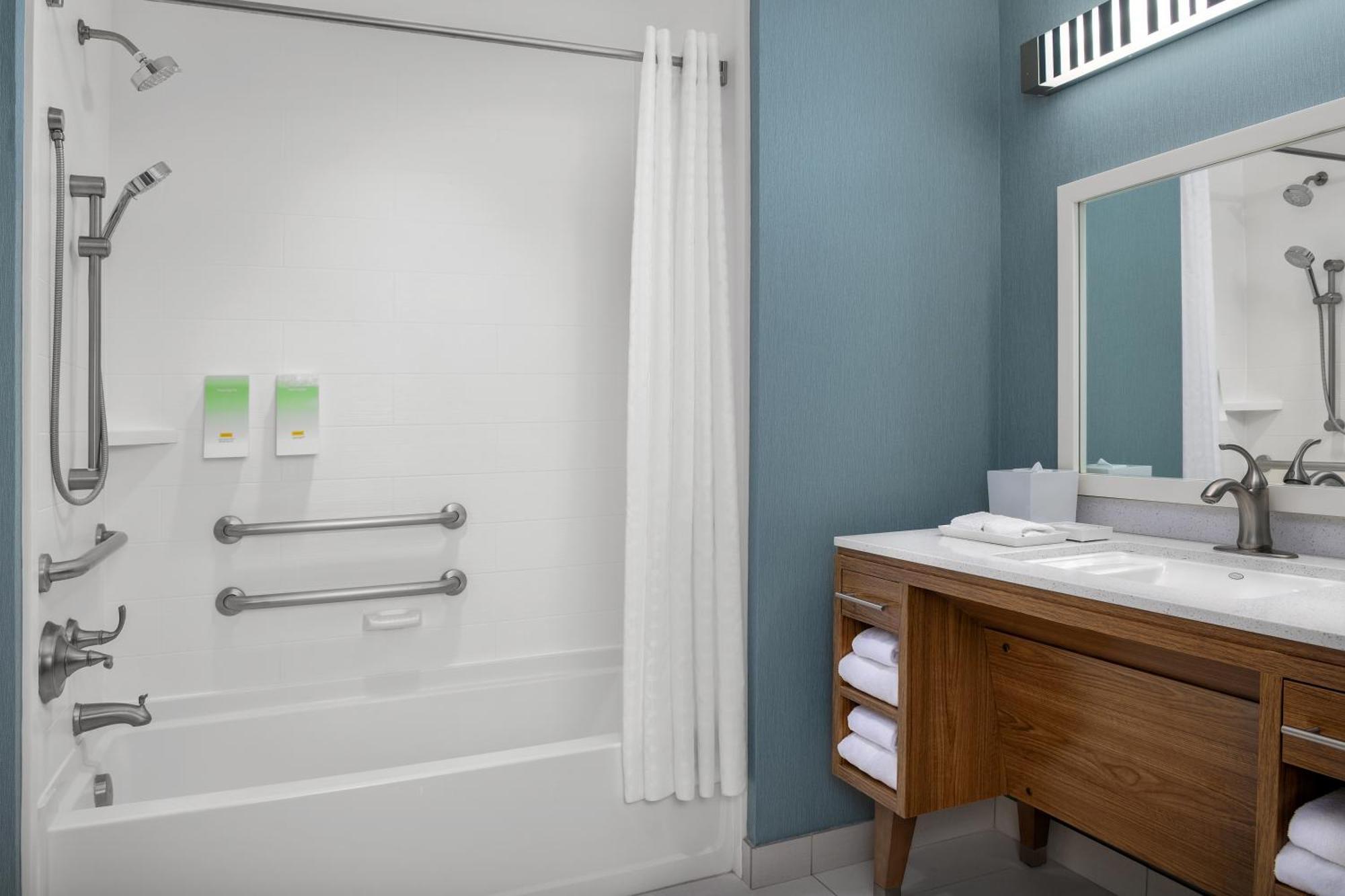 Home2 Suites By Hilton Tallahassee State Capitol מראה חיצוני תמונה